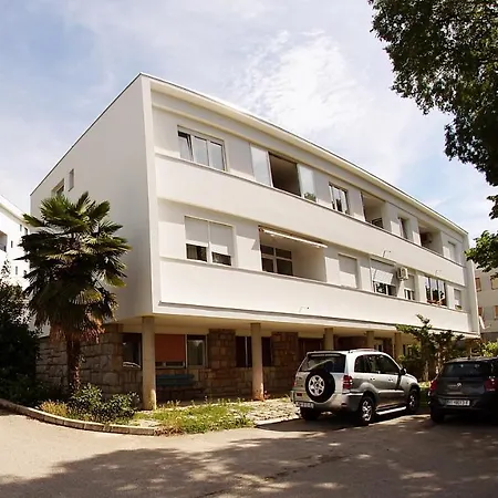 Veronika Apartment